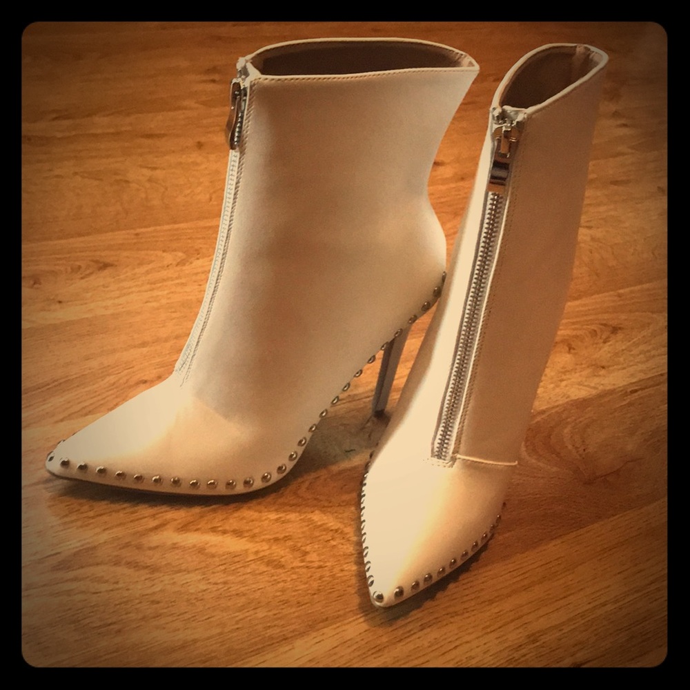 White heel booties size 7!